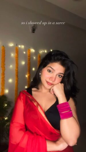 Srishti Garg Instagram - u can pretend u don’t see my safety pin
