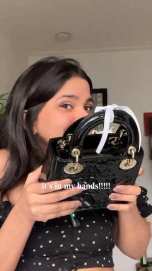 Srishti Garg Instagram - this is my gift to the 18 year old srishti who would get so fascinated by people in her college wearing h&m and would always dream about wearing a big brand like that, little did she know, a few years down the line she would actually buy her dream bag with her own money!!!! 

my heart is so full of love and gratitude for everyone here, thankyou!! your love has made me reach so far, 18 year old srishti would be so proud 💗💗💗💗

@dior #ladydior