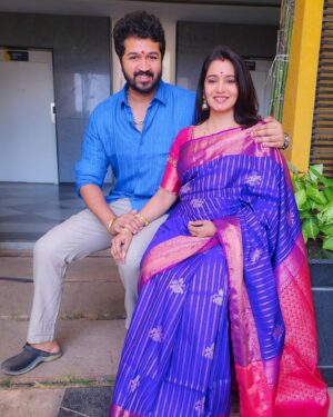 Srithika Instagram - Wishing you all a safe and colourful Diwali 🎇✨️🧨🎆

#diwali #2024 #thaladeepavali #bestwishes #celebration #festivaloflights