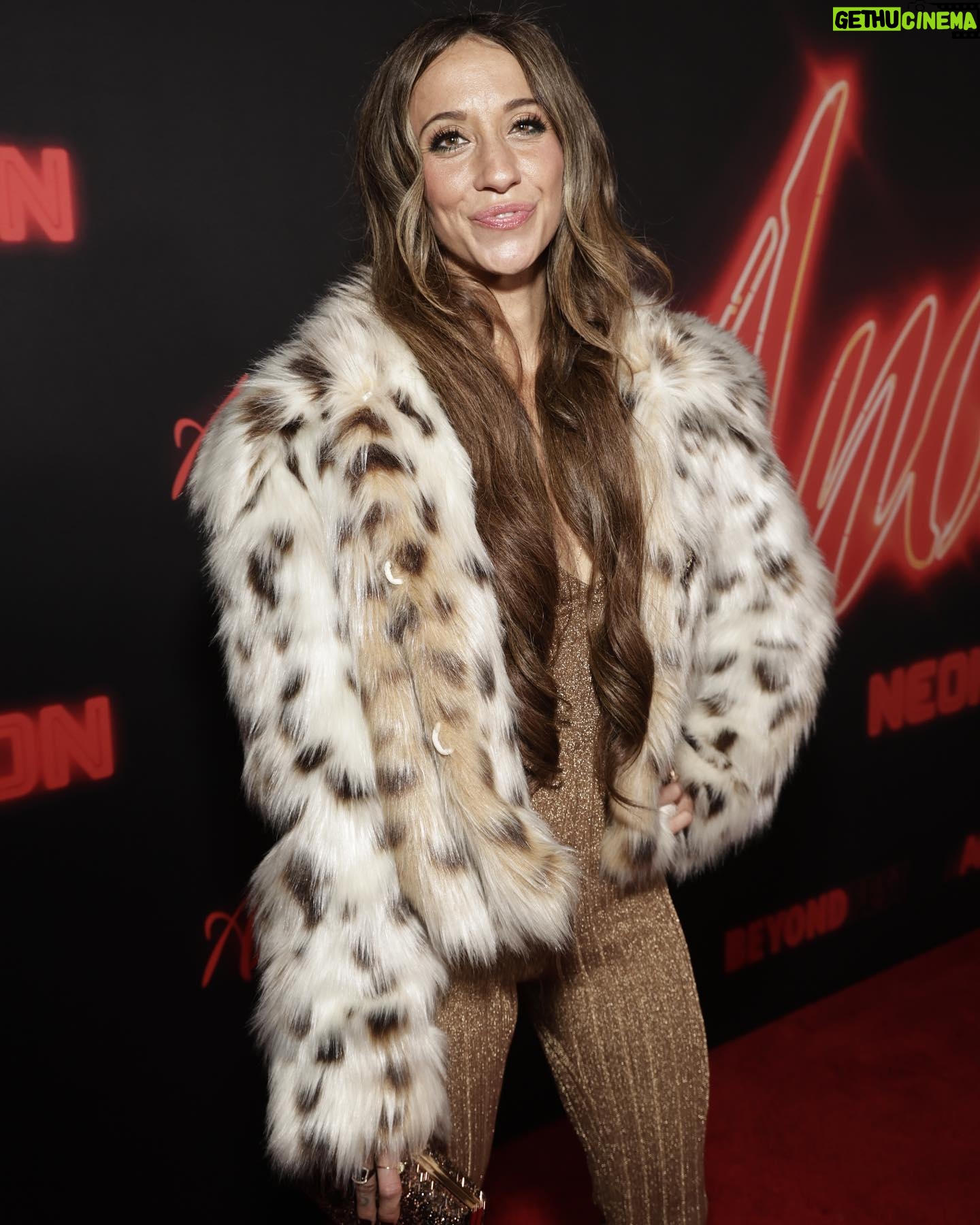 Stella Maeve - 17.5K Likes - So happy supporting my bud Seany for his new film. He never misses, and keeps getting better with age. Right on! For the next win my brother. Thanks for such a fun night & film, and my amazing team for helping me channel my inner Cher. ♥️
Jacket: Vintage. Jewelry as always: @jacquiemaniaiche @jacquieaiche