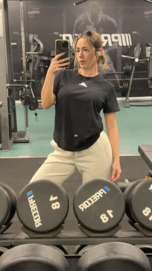 Stephanie Herela Instagram - #gym #done #reels