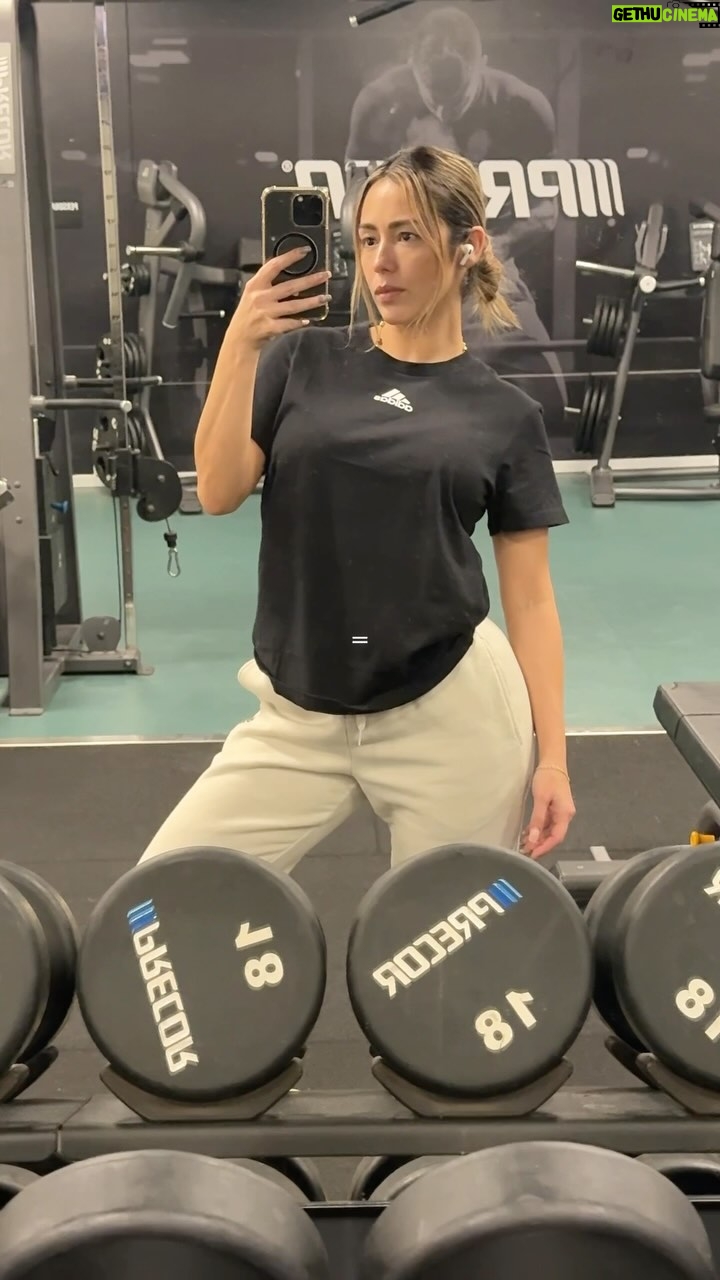 Stephanie Herela - 73 Likes - #gym #done #reels