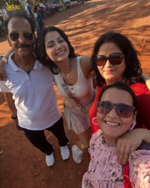 Subha Rajput Instagram - Fam♥️
.
.
.
.
.
.
#GoaDump #goadiaries #vacationdiaries #newyear #photodump #goa #vacation #familytime #subharajput #blessed #gratitude #love