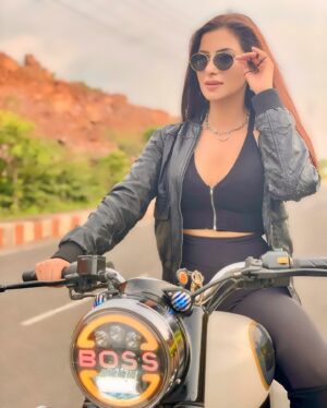 Subha Rajput Instagram - Ain’t let anyone take you for a ride. #BossGirl 🖤

.
.
#photooftheday #adventure #instagood #instadaily #fyp #blessed #gratitude #love #bikerchick #bikeride #bosslady #bossvibes #goodvibes #subharajput