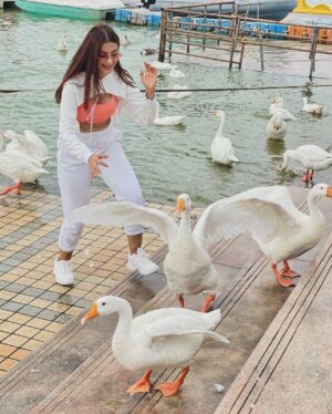 Subha Rajput Instagram - Livin’ and Playing with my new friends!! 🤍😉
.
.
.
#photooftheday #mondayvibes #instagood #instadaily #goodtimes #goodvibes #subharajput #blessed #gratitude #love