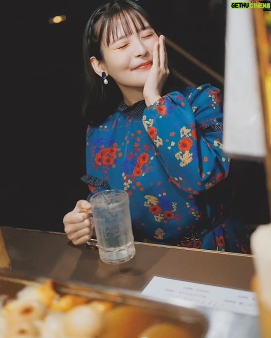 Sumire Uesaka - 49.8K Likes - きんようび〜!
皆さま、今週も大変おつかれさまでした!
お正月明けなシーズン、すこやかにお過ごしでしょうか?
お布団があなたを呼んでいる〜〜!!
3月14日にフォトブックがでまーす!
「声優グランプリ」連載まとめ本としてはなんと!!5冊目!!多い!!すごい!!
新たに福岡・熊本で楽しい旅行…じゃない、撮り下ろしロケもしましたよ!
飲んで食べて温泉入ってお部屋ではしゃいで、すこやか満点なお写真がおさまった思い出本!
ぜひ続報をお待ちくださいね!
お写真は先行カットより!
自由気ままな上坂さんをよろしくお願いいたします!
それでは皆さま、楽しくすこやかな週末を過ごしましょうね!
明日はおまねる生配信もあります!よろしければ〜!
#上坂すみれ