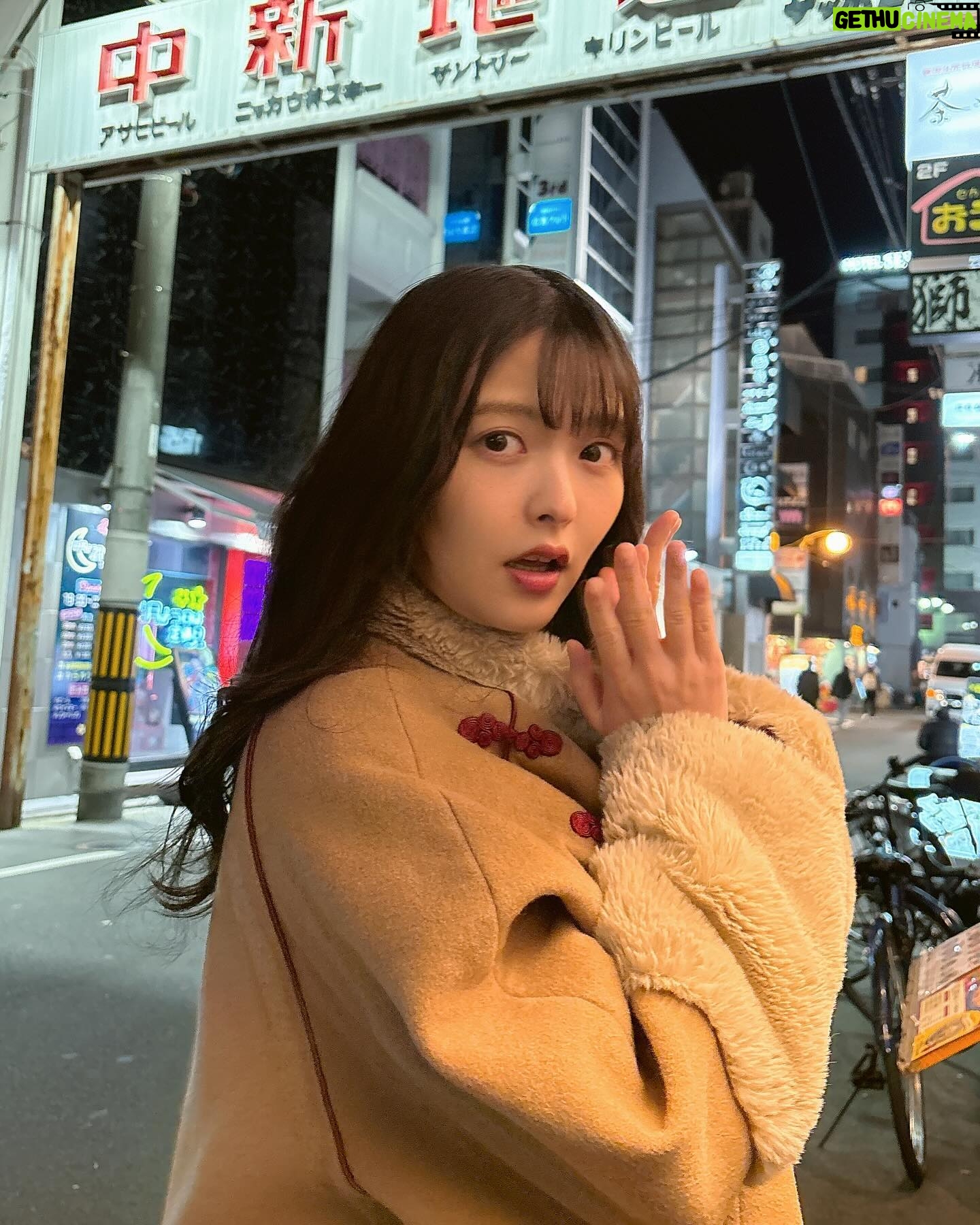 Sumire Uesaka - 40.2K Likes - かようび!
おおみそかですね〜!!
皆さま、すこやかにお過ごしでしょうか?
大晦日、みんなは何食べるのかな…?
私はお蕎麦は買いましたよ!!
2024年、本当にありがとうございましたっ!
楽しいことがたくさんできました!幸せいっぱい大充実な時間を共に過ごしてくださって、感謝です!
そして2025年も、楽しさと好奇心とすこやかに溢れる一年にしましょうね!
同志よ、ますます、すこやかになーーれっ!!
それではみなさま、素敵な大晦日の時間をすごしましょう!
良いお年をですっ!
#上坂すみれ