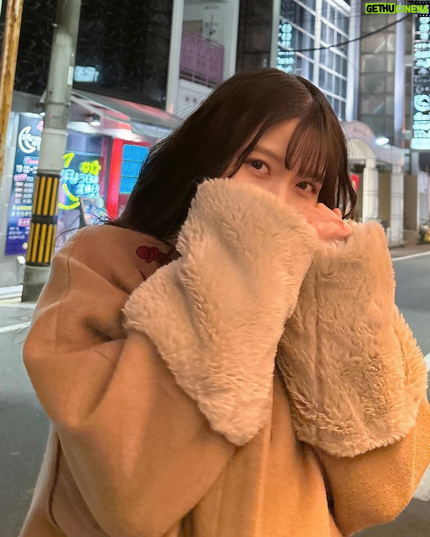 Sumire Uesaka - 40.2K Likes - かようび!
おおみそかですね〜!!
皆さま、すこやかにお過ごしでしょうか?
大晦日、みんなは何食べるのかな…?
私はお蕎麦は買いましたよ!!
2024年、本当にありがとうございましたっ!
楽しいことがたくさんできました!幸せいっぱい大充実な時間を共に過ごしてくださって、感謝です!
そして2025年も、楽しさと好奇心とすこやかに溢れる一年にしましょうね!
同志よ、ますます、すこやかになーーれっ!!
それではみなさま、素敵な大晦日の時間をすごしましょう!
良いお年をですっ!
#上坂すみれ