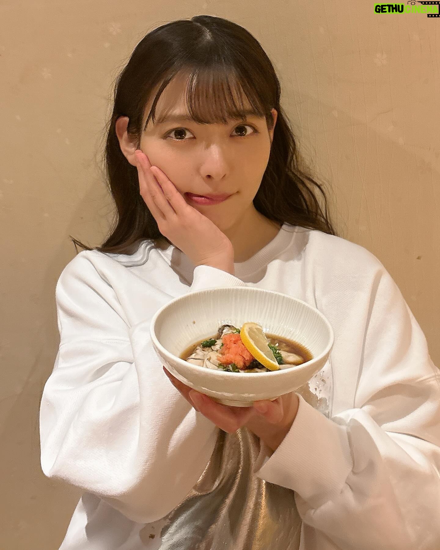 Sumire Uesaka - 40.2K Likes - かようび!
おおみそかですね〜!!
皆さま、すこやかにお過ごしでしょうか?
大晦日、みんなは何食べるのかな…?
私はお蕎麦は買いましたよ!!
2024年、本当にありがとうございましたっ!
楽しいことがたくさんできました!幸せいっぱい大充実な時間を共に過ごしてくださって、感謝です!
そして2025年も、楽しさと好奇心とすこやかに溢れる一年にしましょうね!
同志よ、ますます、すこやかになーーれっ!!
それではみなさま、素敵な大晦日の時間をすごしましょう!
良いお年をですっ!
#上坂すみれ