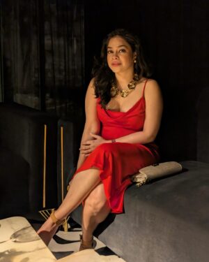 Sumona Chakravarti Instagram - Adding some 🌶️🌶️🌶️ to your Monday! 🌹♥️

📸 @yusufeye 
Hair @rajput_vee