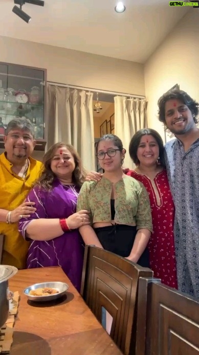 Supriya Shukla - 177.1K Likes - जय माता की 🙏.. अष्टमी की ढेरों शुभकामनायें 🙏
माता आपको सदा ही खुश रखे 🙏❤️
आपका घर हमेशा खुशियों से भरा रहे 🙏
और मातारानी सब पे अपना हाथ बनाये रखे
जय माता की 🙏