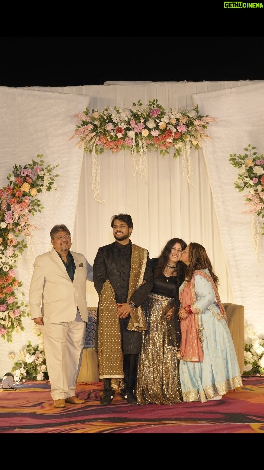 Supriya Shukla - 2.4K Likes - Reception means to celebrate.. To welcome an important person.
Suryawanshi's...their family n friends welcoming.. JHANAk..into their family..
Blessing her with their love...
We all together enjoyed the evening.. Rejoicing the marriage of our children
Jhanak &Swapnil ❤️
STYLING by @nagsnago
Thank you so much nagma❤️...