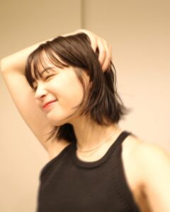 Actress Suzu Hirose HD Photos and Wallpapers January 2025
