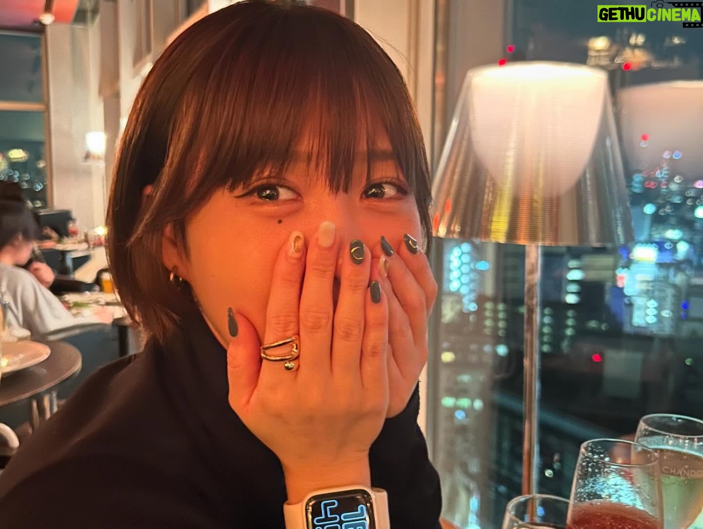Suzu Yamanouchi - 8K Likes - お久しぶり姉さん🫶
おしゃれなお店で誕生日祝ってもらってにまにまでした‼️
うるうるな姉さんとっても可愛いのでご査収ください