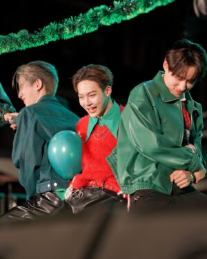 Tachakorn Boonlupyanun Instagram - "Grab Merry and munch" in my (2024) memory. 🎄☃️🎅

Many Thanks to khun @mamo_rayko 🙏💚✨️
@njarjarr @moobank_make @mintmeno @piikornlek @saayaa.mmuk