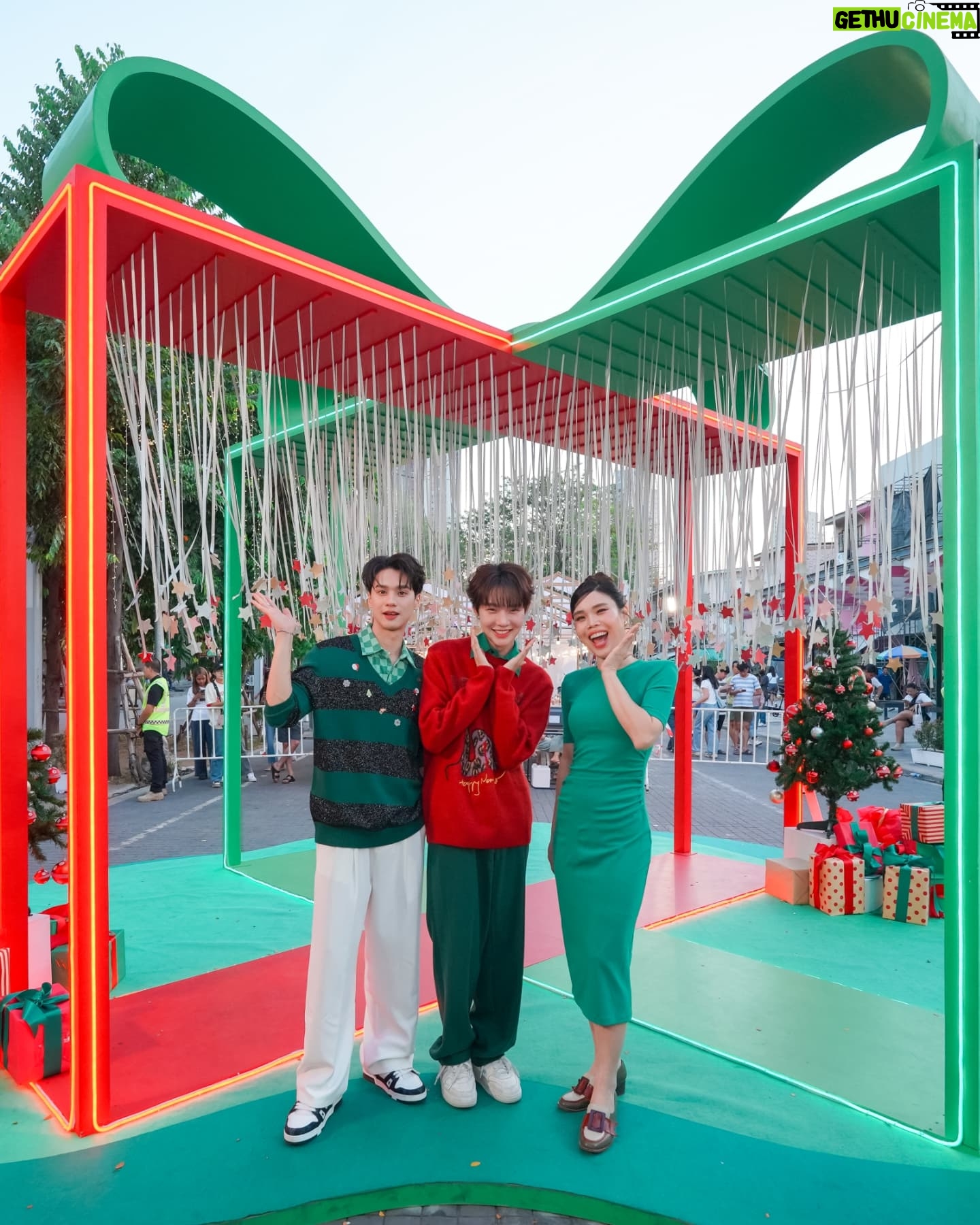 Tachakorn Boonlupyanun - 28K Likes - "Grab Merry and munch" in my (2024) memory. 🎄☃️🎅
Many Thanks to khun @mamo_rayko 🙏💚✨️
@njarjarr @moobank_make @mintmeno @piikornlek @saayaa.mmuk