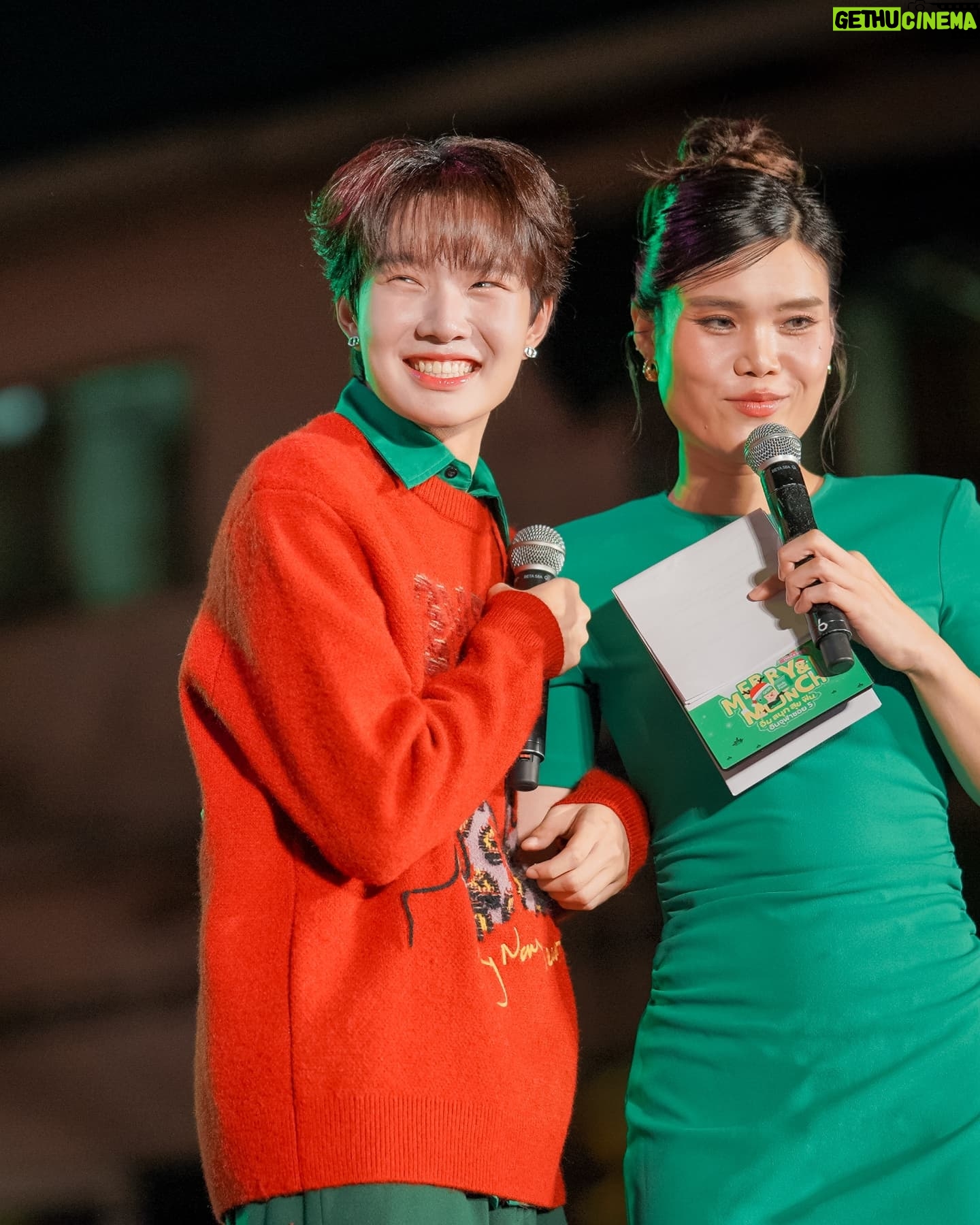 Tachakorn Boonlupyanun - 28K Likes - "Grab Merry and munch" in my (2024) memory. 🎄☃️🎅
Many Thanks to khun @mamo_rayko 🙏💚✨️
@njarjarr @moobank_make @mintmeno @piikornlek @saayaa.mmuk