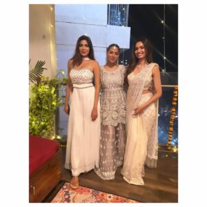 Tanya Desai Instagram - And the Diwali Dump is not over yet! 😋
Had the best Diwali party ever with my forever favorite people. Such a wholesome vibe! Beyond grateful 🙏❤️ 

#HappyDiwali 

#myhappyplace #diwali2024 #diwaliparty #grateful #tanyadesai