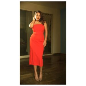Tanya Desai Instagram - ~
tequila sunrise, 
her body fit right in my hands, la-la-la 🍸☀️❤️⚡️

📸 @journeyman1027 

#señorita #redaesthetic #hollywoodunlocked #romanticmood #reddress #love #actress #model #tanyadesai