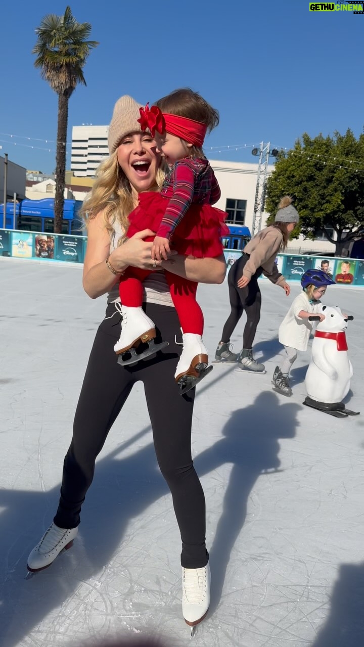 Tara Lipinski - 35.9K Likes - Second time out and she couldn’t get enough. She kept crying every time I dropped her off and saying “ME ME MORE!”
She was speedy today too, it was a workout for mom.
#iceskating @icesantamonica_