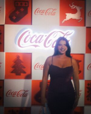 Tarini Shah Instagram - you still catch my eye 🎄✨

thank you for having me @cocacola_india @erumzahera ❤️

my outfit @bout_to_wear 

@husnbano6 took these photos and I’m so grateful for her existence, never disappoints 😭💕