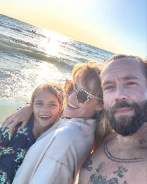 Teresa Palmer Instagram - ✨✨Christmas Eve✨✨