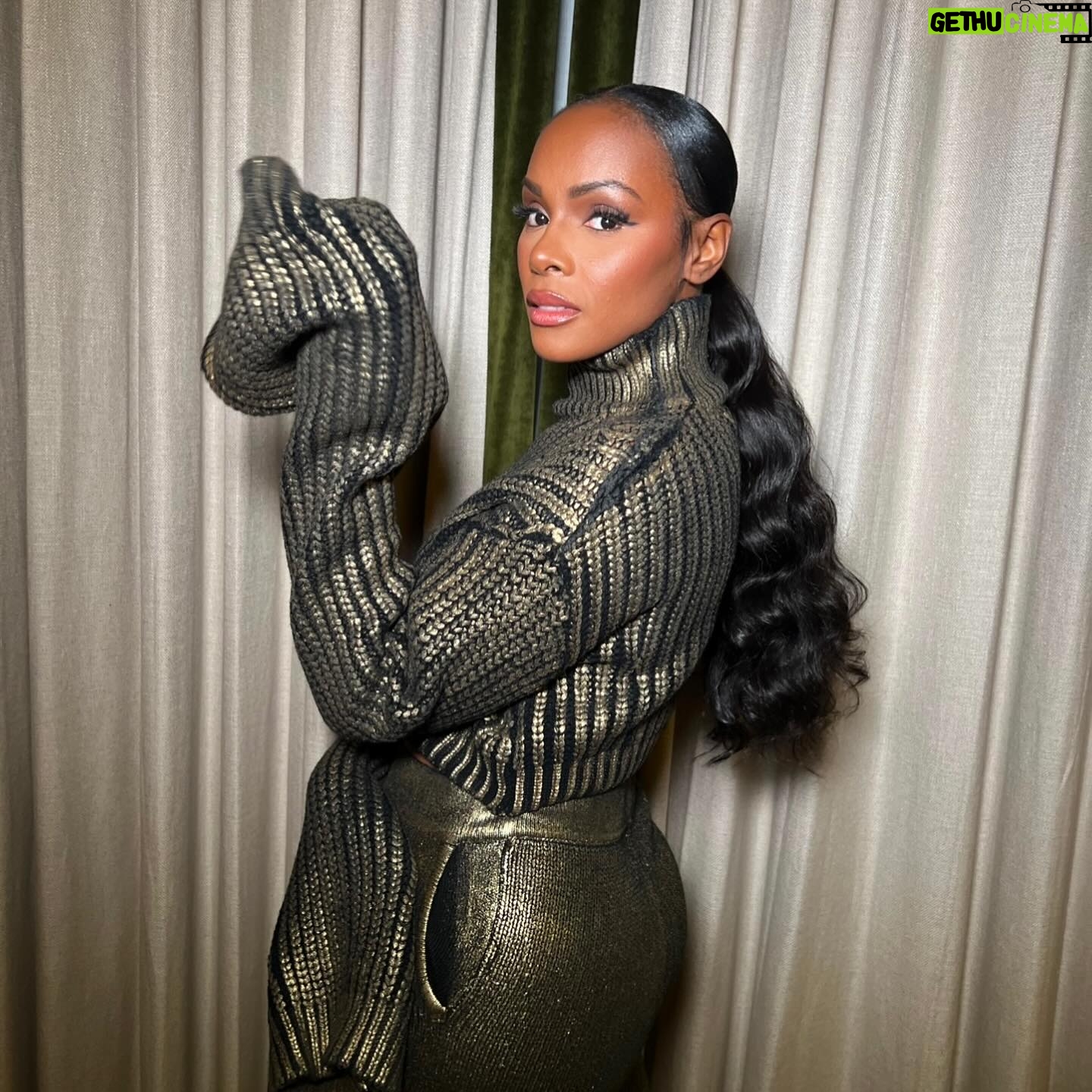 Tika Sumpter - 34.9K Likes - As I look towards 2025 and back at 2024 I am forever grateful for the high, highs and low, lows this season has brought. I hold gratitude for it all. For every person who touched my life and held me up so I could reach for the stars I say thank you! I hope your wildest dreams come true in 2025, I pray for your health, wealth and happiness exceed more than you could ever wish for yourself. With so much love and thankfulness, Happy New Year!!! 🎈🎊