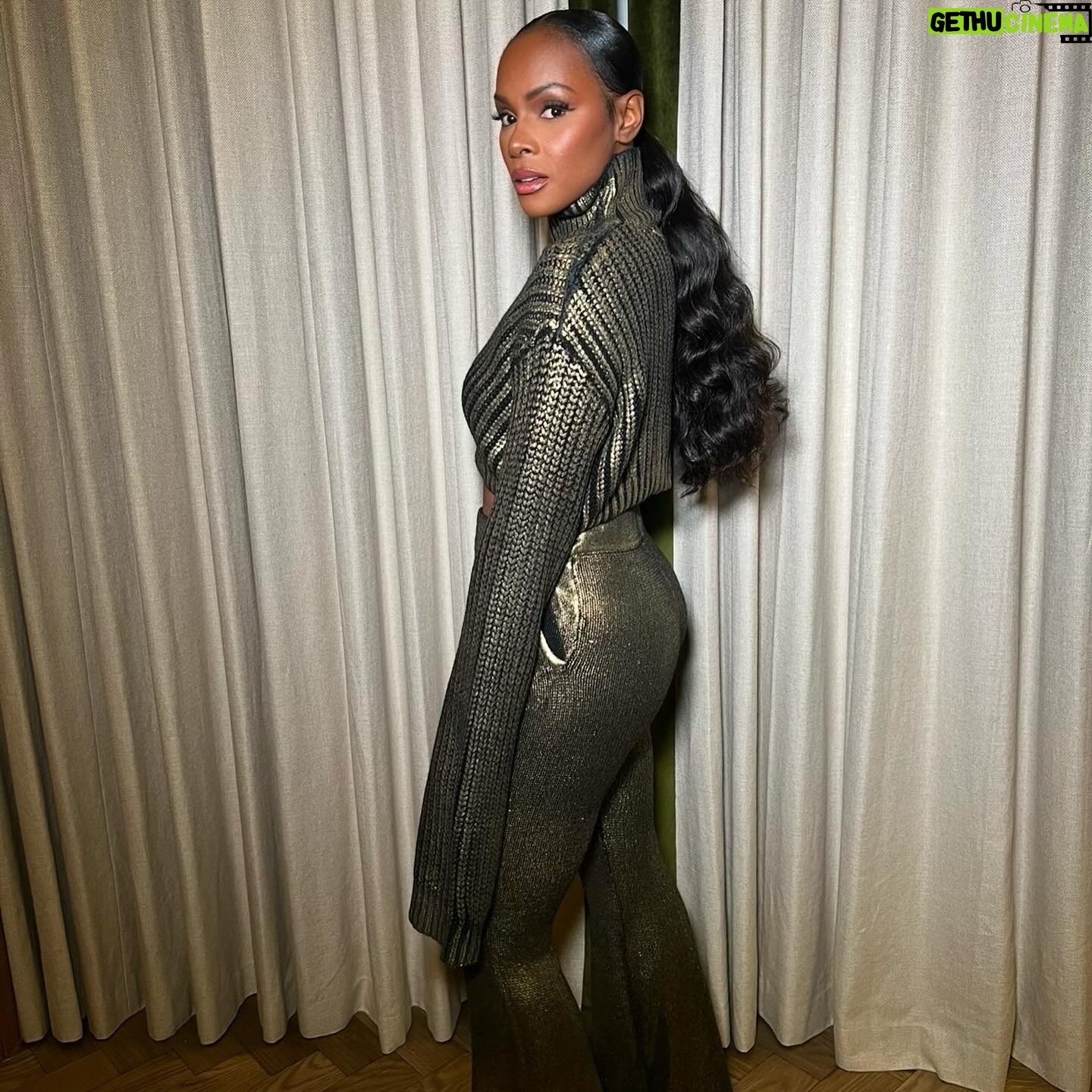 Tika Sumpter - 34.9K Likes - As I look towards 2025 and back at 2024 I am forever grateful for the high, highs and low, lows this season has brought. I hold gratitude for it all. For every person who touched my life and held me up so I could reach for the stars I say thank you! I hope your wildest dreams come true in 2025, I pray for your health, wealth and happiness exceed more than you could ever wish for yourself. With so much love and thankfulness, Happy New Year!!! 🎈🎊