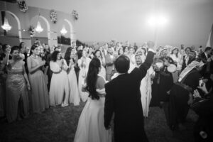 Tima Shomali Instagram - So this happened earlier this year. Grateful 🤍

Photography by @aspire_photo 
Wedding planners @ejproductionsjo 
Wedding dress @nafsikaskourti 
Makeup and hair @lauramadarr 
Venue @movenpickdeadsea