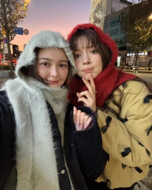 Tina Tamashiro Instagram - リールにしようと思ってたけど
だいぶ投稿しちゃった‼️メリクリ

常に雪だるまスタイルだった⛄️