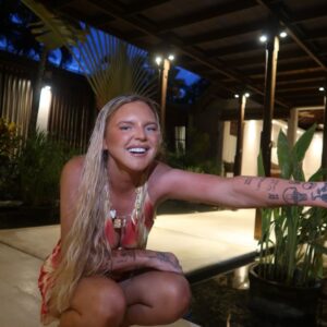 Toni Watson Instagram - Boys get in at 10pm, until then 🌴 girls night in Bali @nataliapoposka