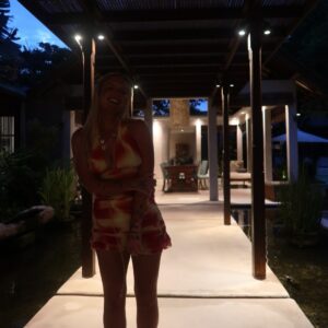 Toni Watson Instagram - Boys get in at 10pm, until then 🌴 girls night in Bali @nataliapoposka