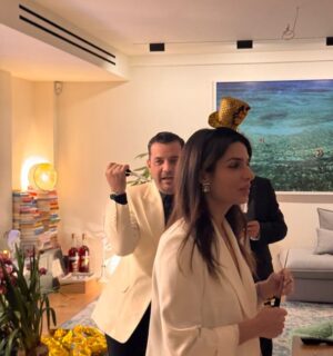 Tonia Sotiropoulou Instagram - Life lately 🎄🎊✨

#january #happynewyear #2025 #holidays #friends #family