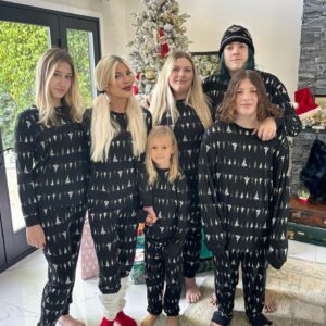 Actress Tori Spelling HD Photos and Wallpapers January 2025
