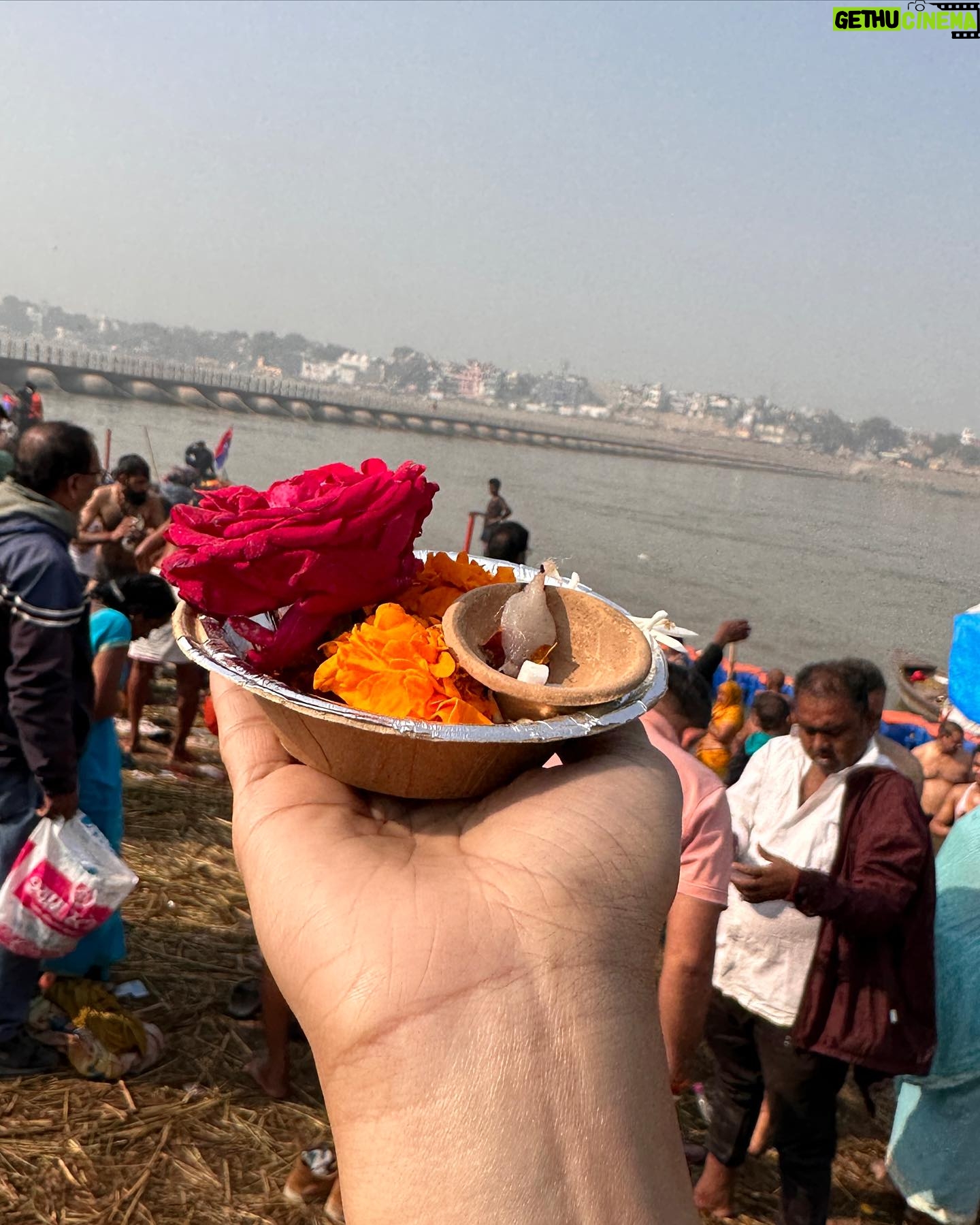 Trupti Mirambika - 1.9K Likes - Triveni sangam 2025♥️🙏🔱
#mahakumbhmela2025 #sangam #yatra #tirtha #utarpradesh🕌🕌 #prayagraj #river #godbless #prayer #love #creator #instagram #truptimirambika❤ #viral #todaypost