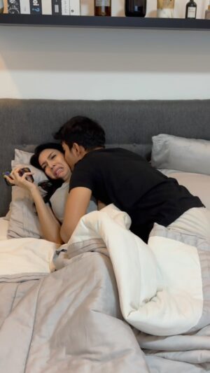 Tyas Mirasih Instagram - Bisaaa diem ngga sih??? Tenang sebentar aja boleh kan ? Diunyel unyel terusss aing 😭😭😭