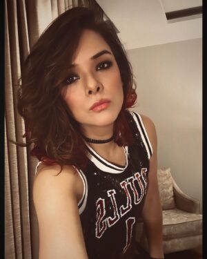 Udita Goswami Instagram - Hello! Happy Sunday everyone! 🫶🏽✨