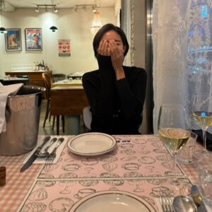 Uie Instagram - .
🤭😘🥰😍