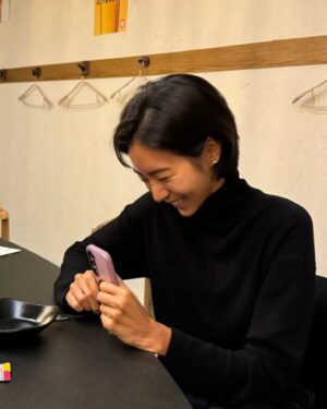 Uie Instagram - NEW 헤어💇🏻‍♀️💗