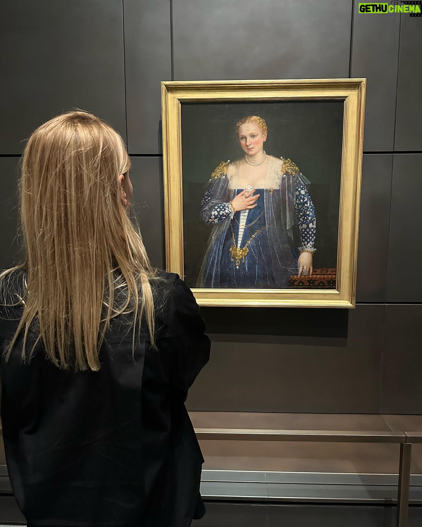 Uma Thurman - 47.4K Likes - So many beautiful things to see… @visitabudhabi