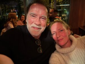Uma Thurman Instagram - Freeze and Ivy back together again - super tight and super cool in a warming world!