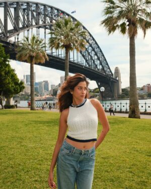 Unnati Malharkar Instagram - I have fallen in love with Sydney! This place has it ALL! Be it romantic experiences, multiple restaurants to choose from, amazing shopping outlets and the list just doesn’t end! I don’t think I can ever get enough of this place! Definitely one of my most favourite cities ever! Will be back soon @sydney ♥️

@visitnsw #FeelNewSydney