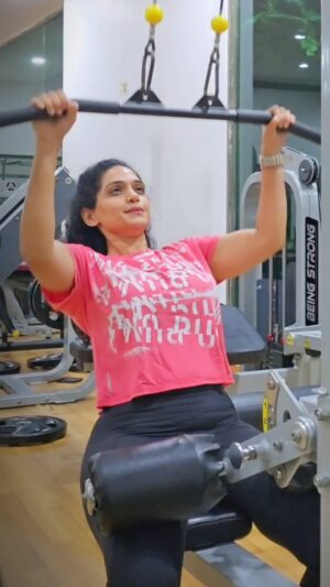 Urmilla Kothare Instagram - Crushing my fitness goals with online training by @AskKnatural! 💪✨ Fuel your body with the best, stay fit, and feel healthy. Let’s make every move count!

 #AskKnatural #HealthyLiving #FitAndStrong #WorkoutMotivation #NaturalFuel #FitnessJourney"