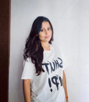 Vaibhavi Kapoor Instagram - @godevils

Fits like a dream - Comfortable & Cosy. 
Brand Pr @ishreen_vadi
