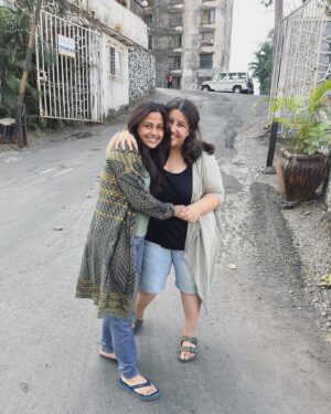 Vaibhavi Kapoor Instagram - Unexpected meetings are the best❤️🥂
