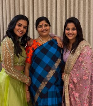 Vaishali Thaniga Instagram - 2025 🥳 Here we come !! #newyear #newbeginnings #2k25 

@lakshmipriyaoffl ❤️
@sujatha_thaniga ❤️

👗 @chitras_fashion_studio ❤️