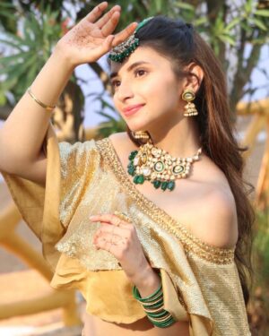 Vaishnavi Ganatra Instagram - ☀️

#instagram #instagood #sunshine #portrait #photography #aesthetic #explore #explorepage #foryou #fyp #foryoupage #ekamkaurbrar #ekam #starplus #vaishnaviganatra