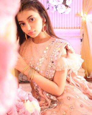 Vaishnavi Ganatra Instagram - chaand ka tukda 🌙💗

#ekamkaurbrar #terimeridoriyaann #tmd #starplus #aesthetic #explore #explorepage #instagram #instagood #vaishnaviganatra