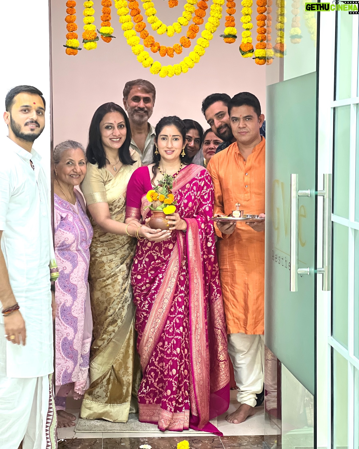 Vandana Lalwani - 5.8K Likes - 🌸 Celebrating milestones and new beginnings!
We’re thrilled to mark ONE YEAR of @gvieaesthetic and the launch of our NEW branch 💖
GVie Aesthetic is now in Powai 🎉
Thank you for your love and trust—here’s to more growth and glowing futures together! ✨
#OneYearAnniversary #NewBeginnings #BranchLaunch #GratitudeAndGrowth #gungunuprari #vandanalalwani #gvieaesthetic