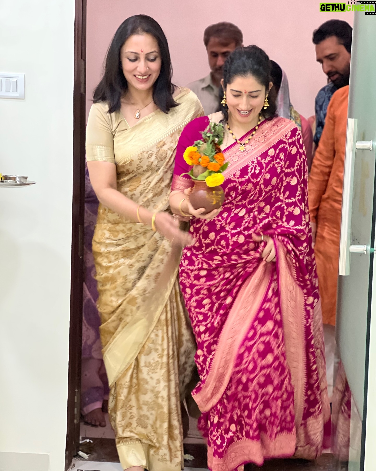 Vandana Lalwani - 5.8K Likes - 🌸 Celebrating milestones and new beginnings!
We’re thrilled to mark ONE YEAR of @gvieaesthetic and the launch of our NEW branch 💖
GVie Aesthetic is now in Powai 🎉
Thank you for your love and trust—here’s to more growth and glowing futures together! ✨
#OneYearAnniversary #NewBeginnings #BranchLaunch #GratitudeAndGrowth #gungunuprari #vandanalalwani #gvieaesthetic